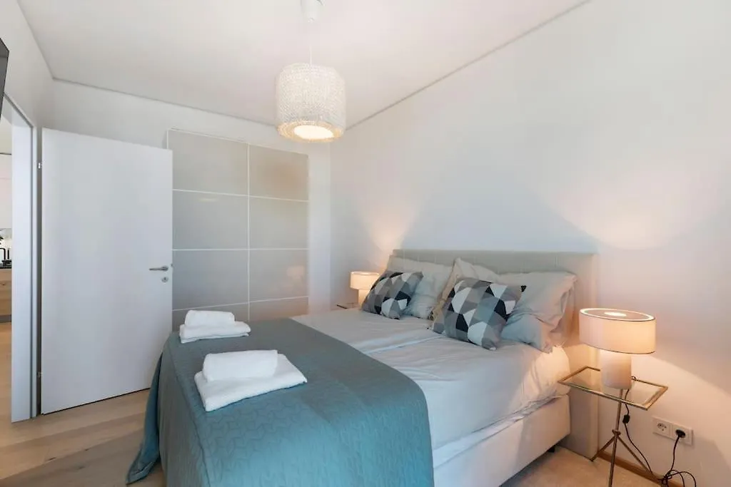 Design Apartment With Amazing View Over Wien 0*,